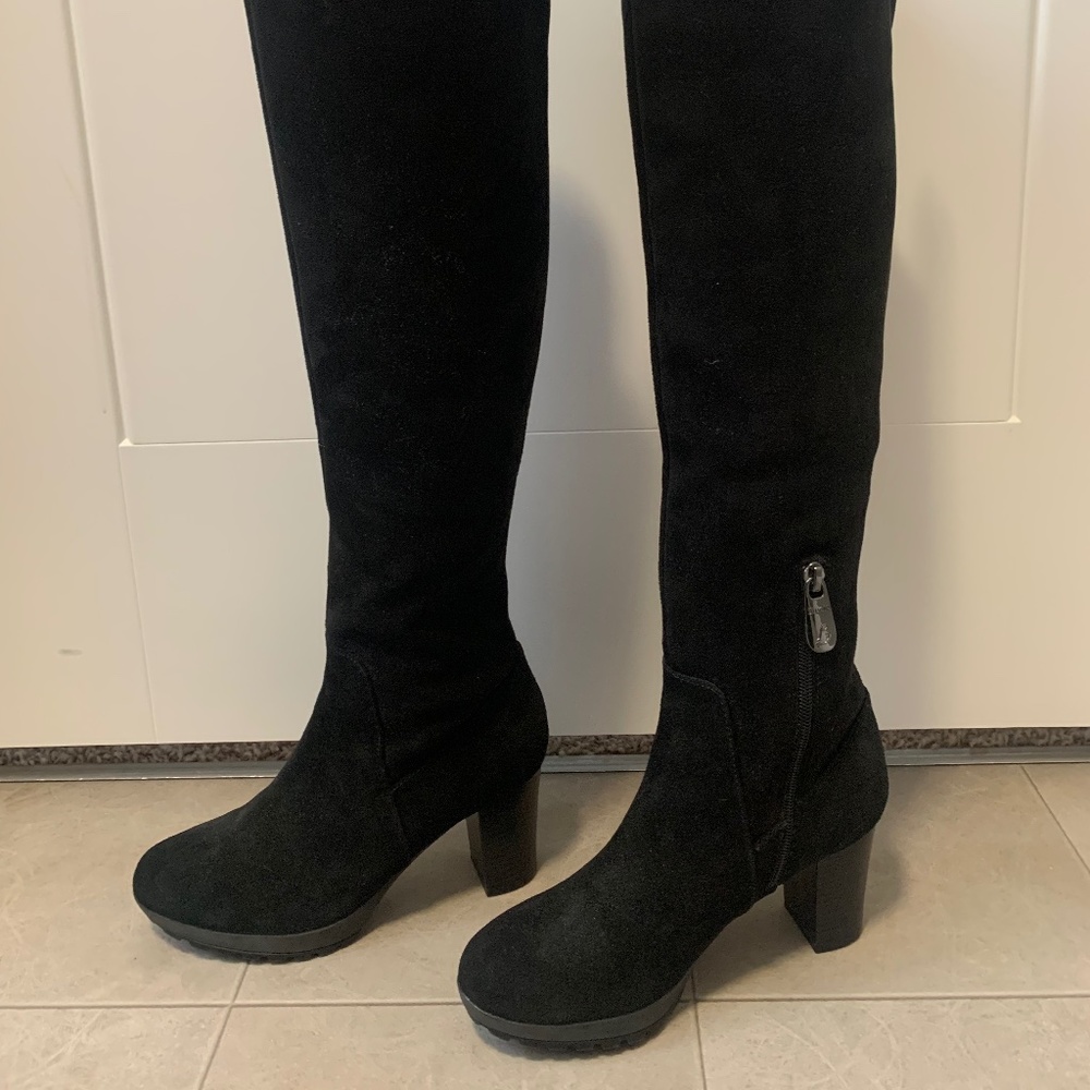 Blondo, slim calf, over the knee black suede boots